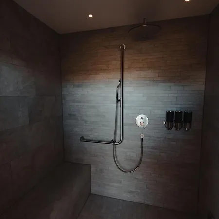 & Hotel *